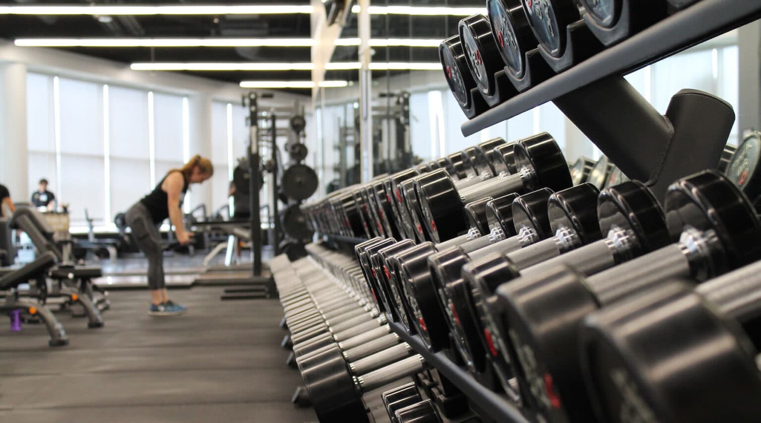 Hogyan állapítható meg, hogy egy berendezés alkalmas-e nagyfrekvenciás használatra