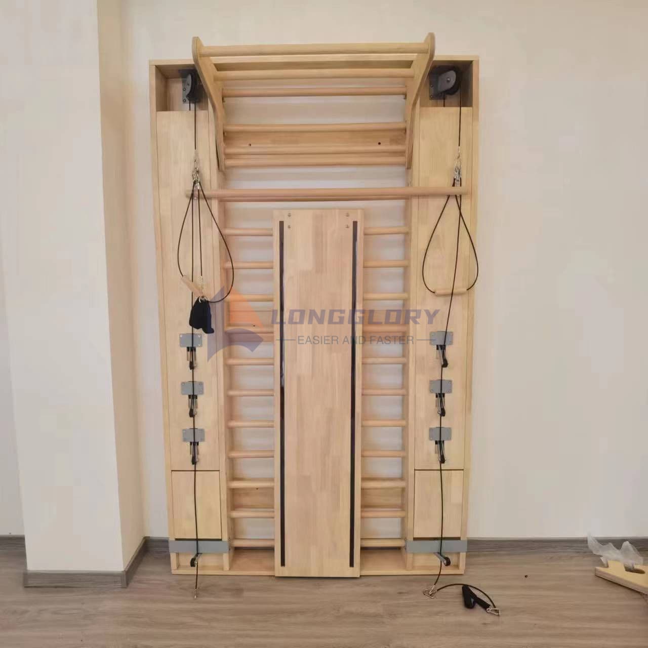 Falra szerelhető állványos svéd létra